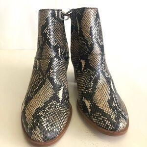 Madewell The Rosie in Snake Embossed Leather Stacked Heel Ankle Boot Size 7.5